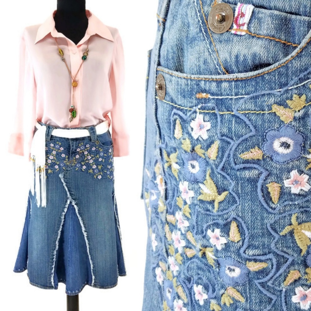Candie's Boho Embroidered Denim Jean Skirt Size 3
